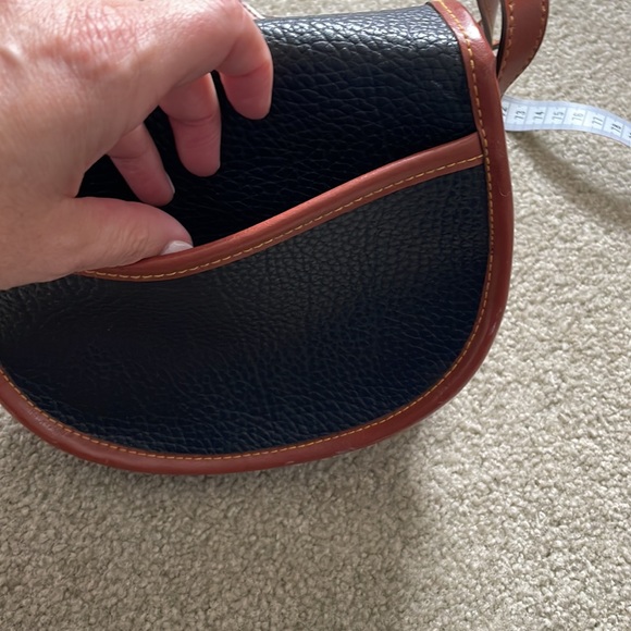 Dooney&Bourke cross body bag - Picture 7 of 7
